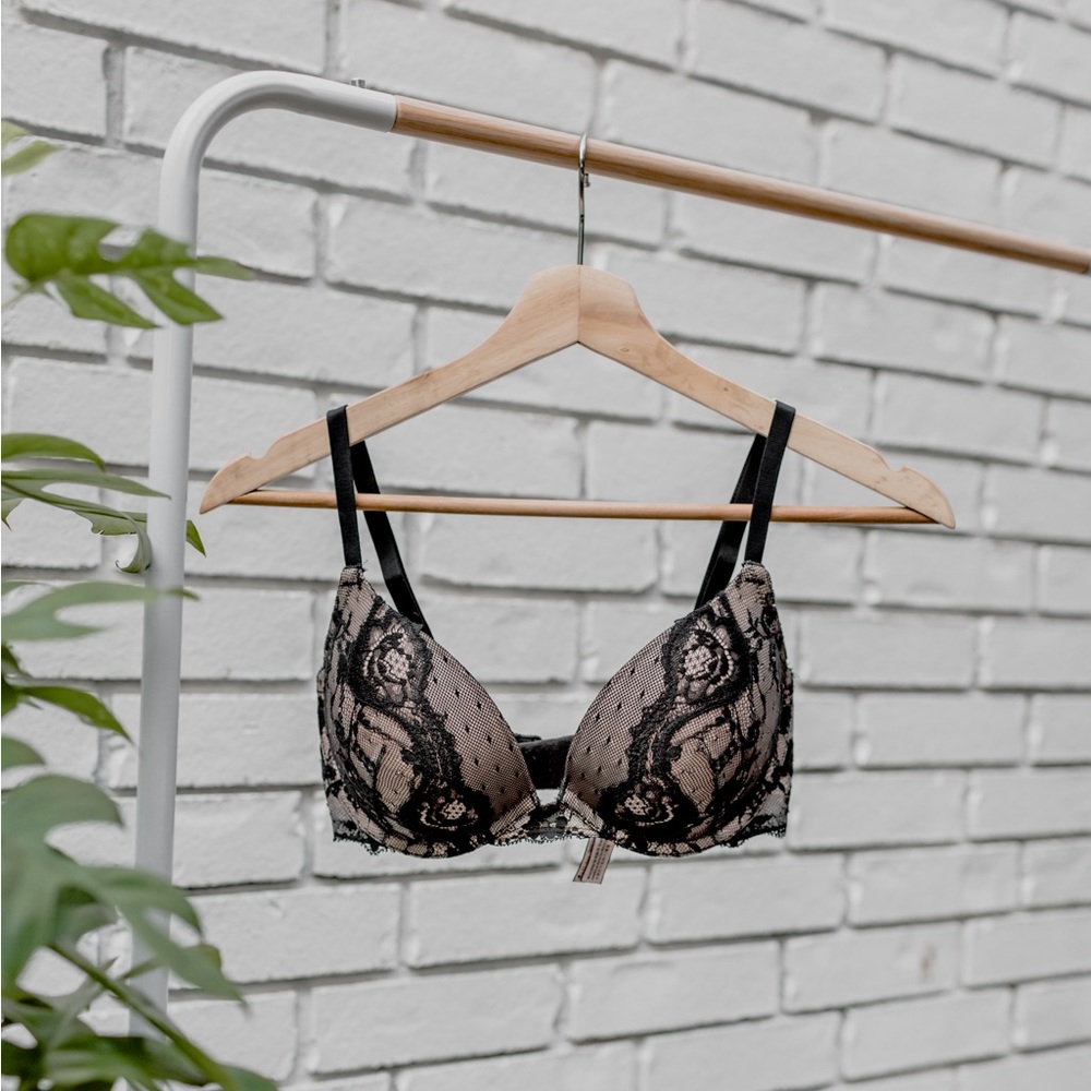 Victoria’s Secret Dream Angels Push-Up Bra, 32DD, Black